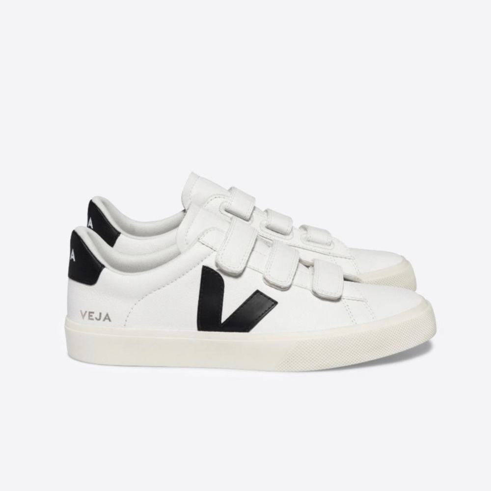 VEJA RECIFE CHROMEFREE LEATHER WHITE BLACK